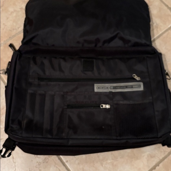 Ogio Pendleton whisky Black and Red Men's laptop bag - Picture 5 of 8